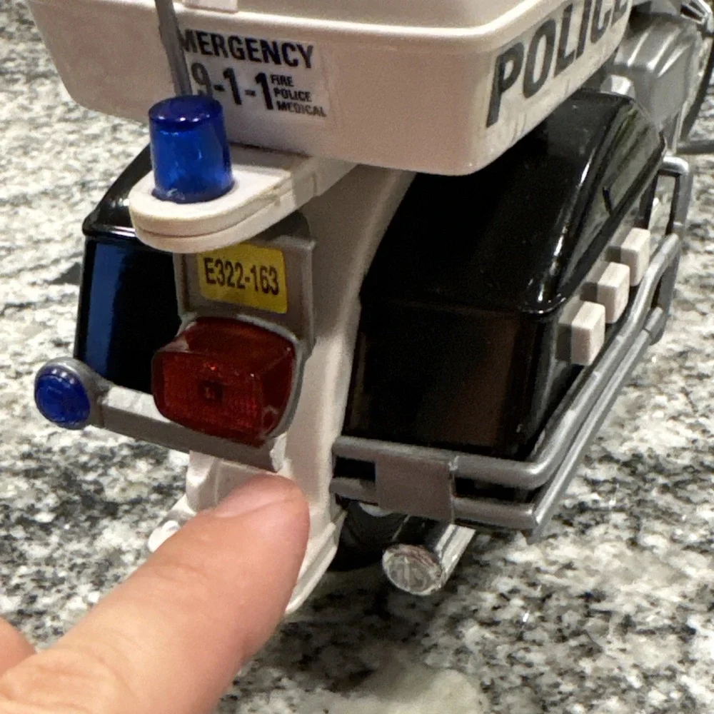 1960s Metro Police Unit 208 Plastic Motorcycle Figurine Original Stickers‎